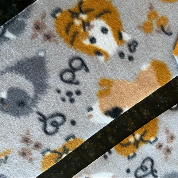 Guinea Pig ADORABLE Fleece Scarf  Guinea Pig Lovers Gift Handmade Unisex… - Picture 4 of 4